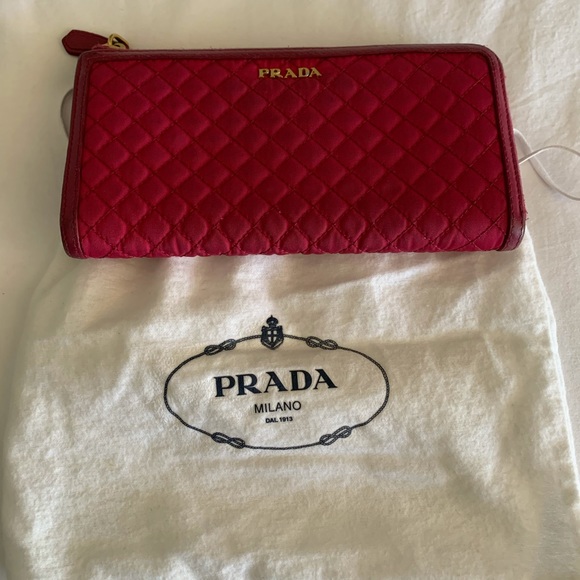 Authentic Pink Prada Wallet - Picture 1 of 3